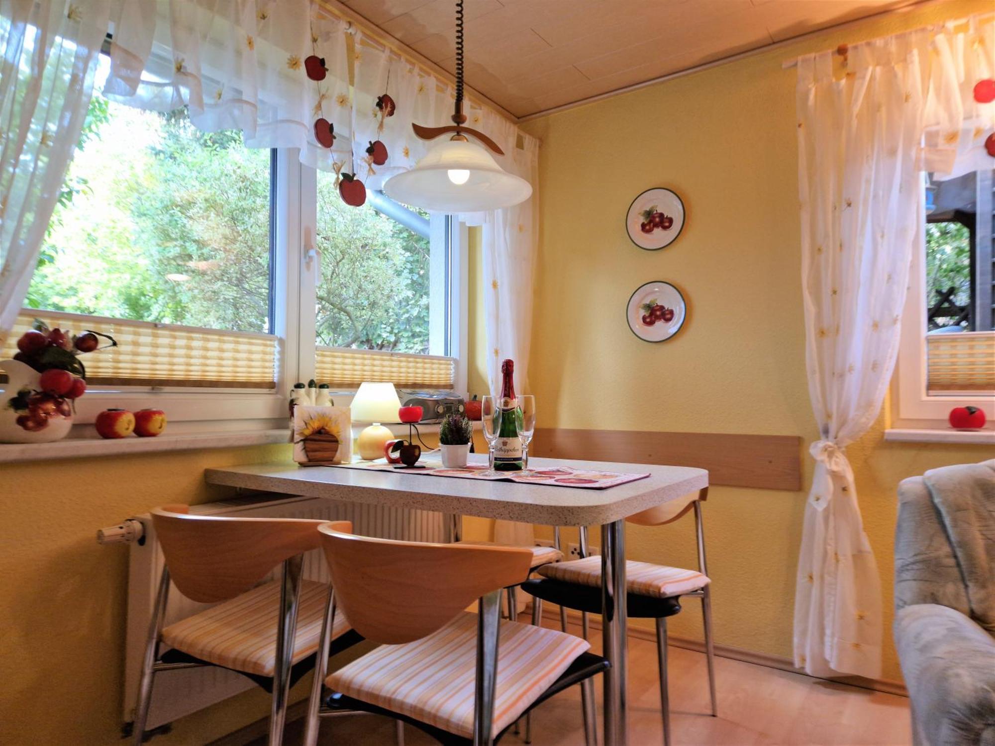 Apartamento Ahlbeck, Ferienobjekt Apfel-Blume-Veilchen Heringsdorf  Habitación foto