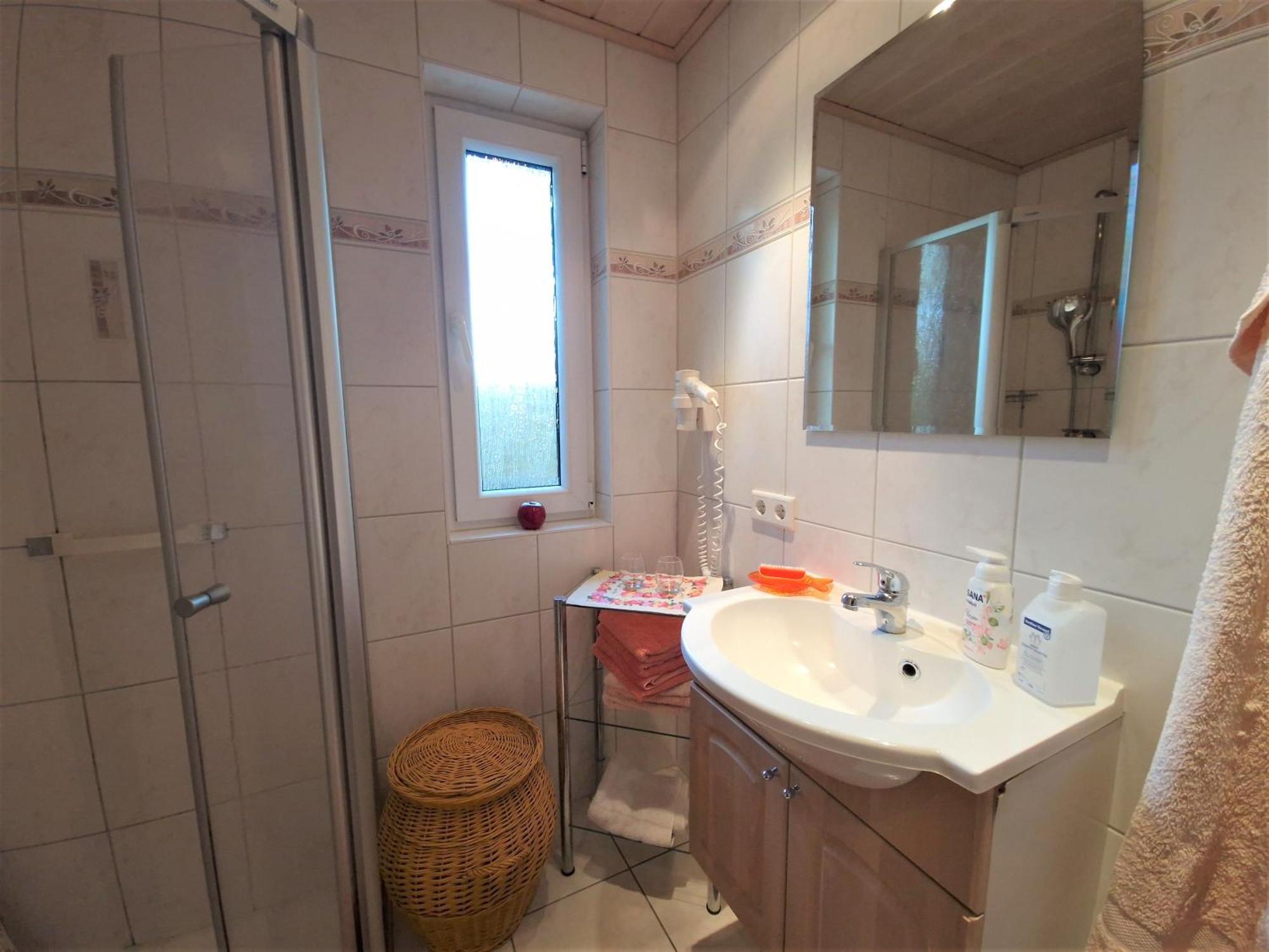 Apartamento Ahlbeck, Ferienobjekt Apfel-Blume-Veilchen Heringsdorf  Habitación foto